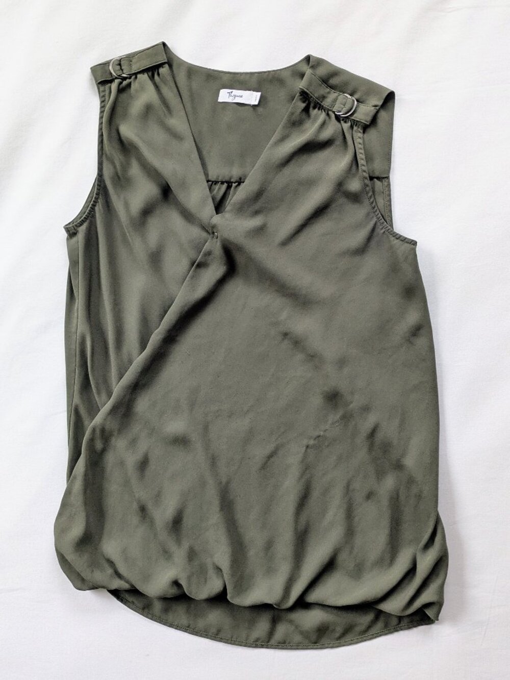 Thyme Maternity Nursing Top – Olive Green – Size XS – Lightweight & Flowy